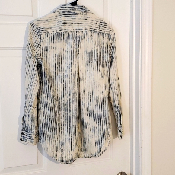 Never worn. - Picture 5 of 5